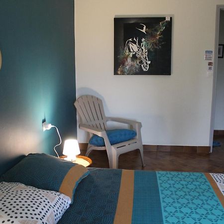 Arts & Passion Bed & Breakfast Mirambeau  Luaran gambar
